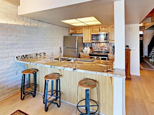 439 Ala Wai Blvd Condo Unit 141
