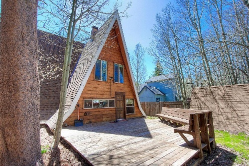 Tahoe Chalet by Lake Tahoe Accommodations